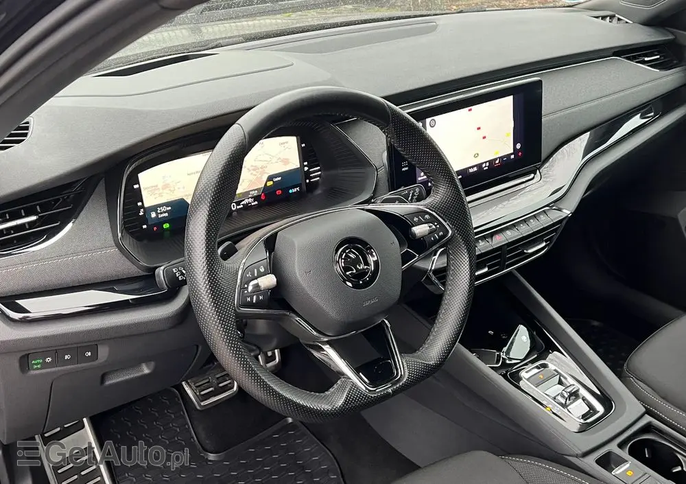 SKODA Octavia 2.0 TDI DSG Sportline