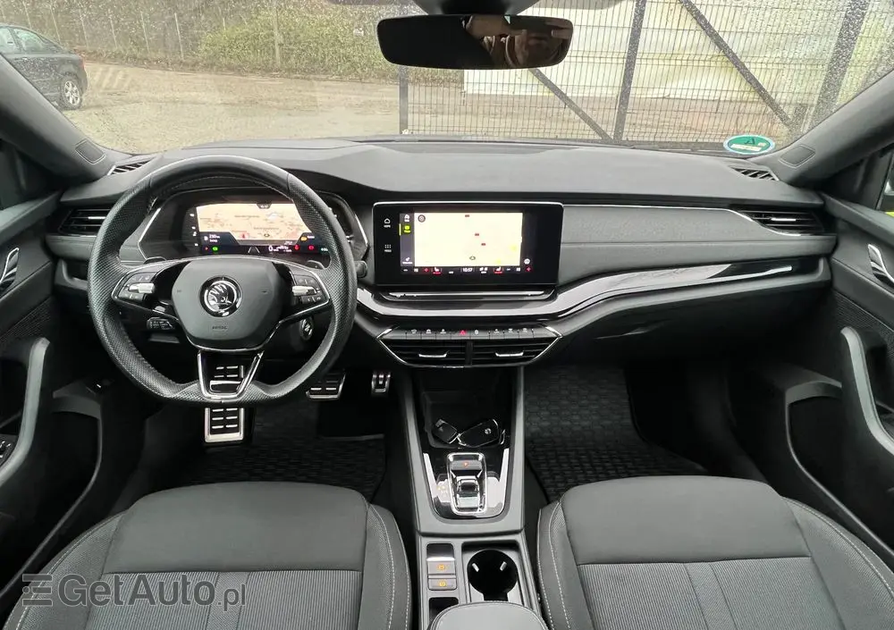 SKODA Octavia 2.0 TDI DSG Sportline
