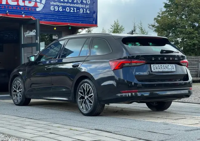 SKODA Octavia 2.0 TDI DSG Sportline