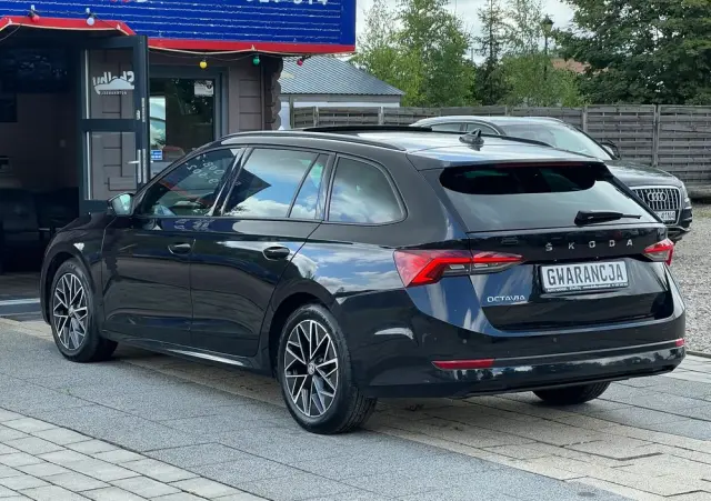 SKODA Octavia 2.0 TDI DSG Sportline