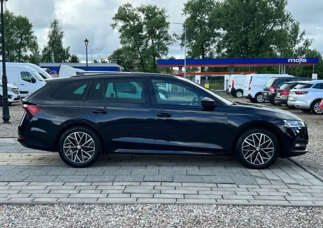 SKODA Octavia 2.0 TDI DSG Sportline