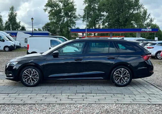 SKODA Octavia 2.0 TDI DSG Sportline