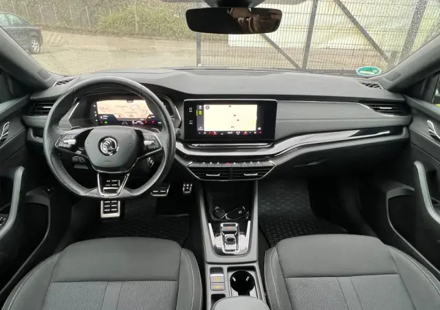 SKODA Octavia 2.0 TDI DSG Sportline