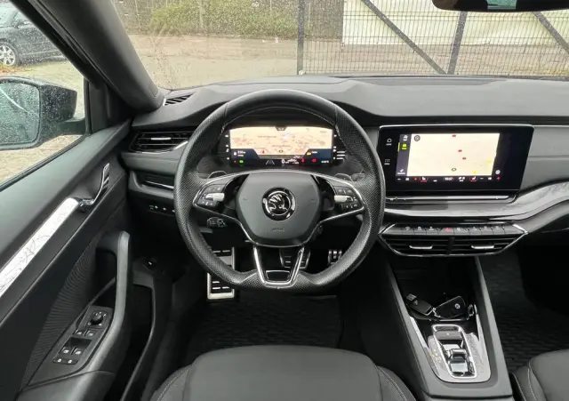 SKODA Octavia 2.0 TDI DSG Sportline