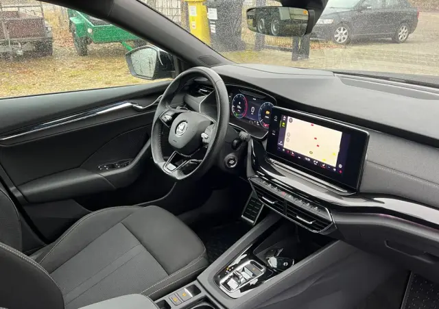 SKODA Octavia 2.0 TDI DSG Sportline