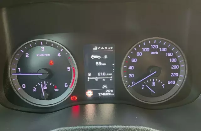 HYUNDAI Tucson 1.7 CRDI (116 KM)