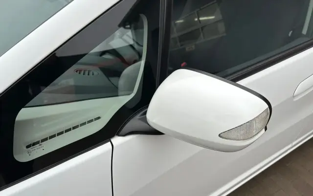 HONDA Jazz 1.4 i-VTEC S