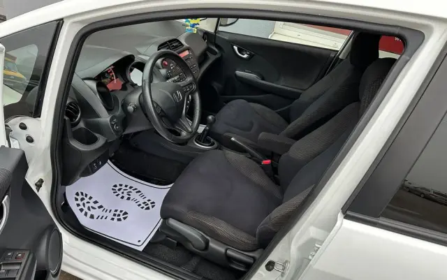 HONDA Jazz 1.4 i-VTEC S