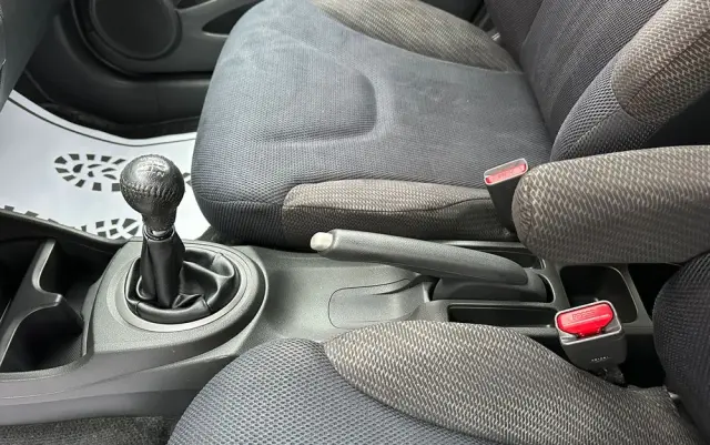 HONDA Jazz 1.4 i-VTEC S