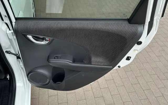 HONDA Jazz 1.4 i-VTEC S