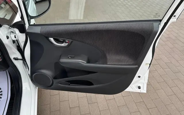 HONDA Jazz 1.4 i-VTEC S