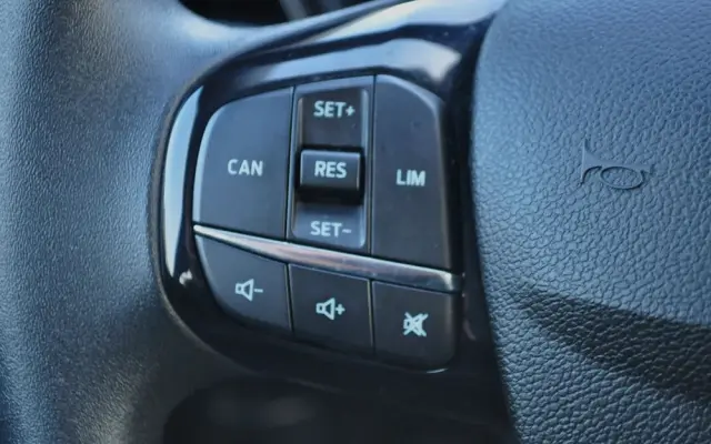 FORD Fiesta 1.1 S&S TREND