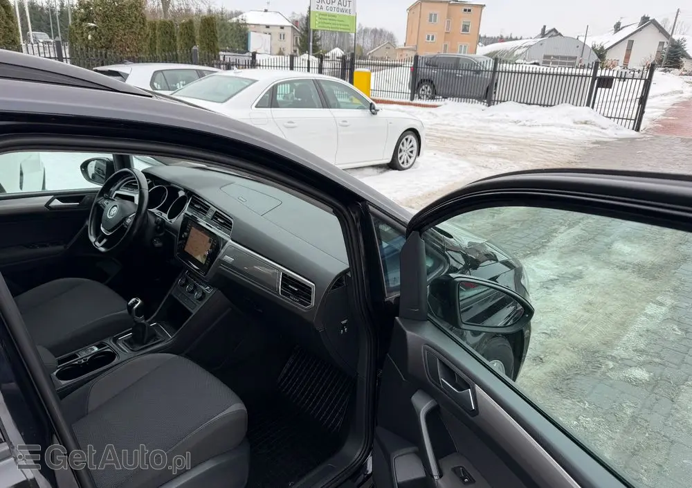 VOLKSWAGEN Touran 1.5 TSI EVO Comfortline
