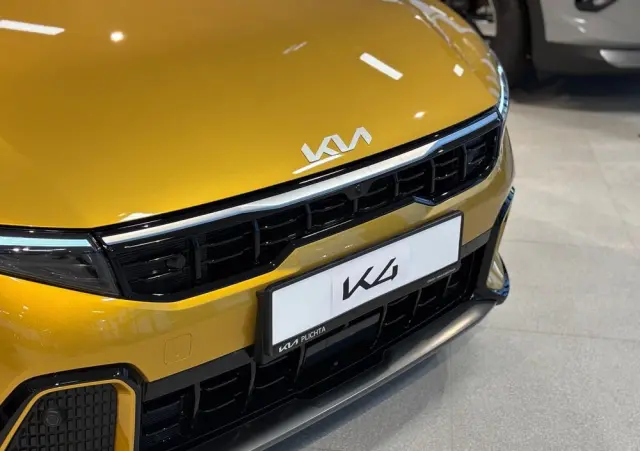 KIA K4 