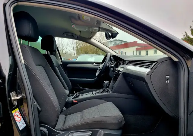 VOLKSWAGEN Passat Variant 1.5 TSI OPF DSG Business