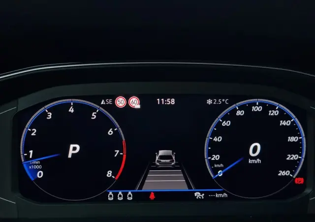 VOLKSWAGEN Passat Variant 1.5 TSI OPF DSG Business