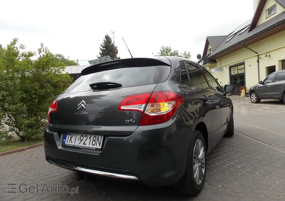 CITROËN C4 1.6 VTi Attraction