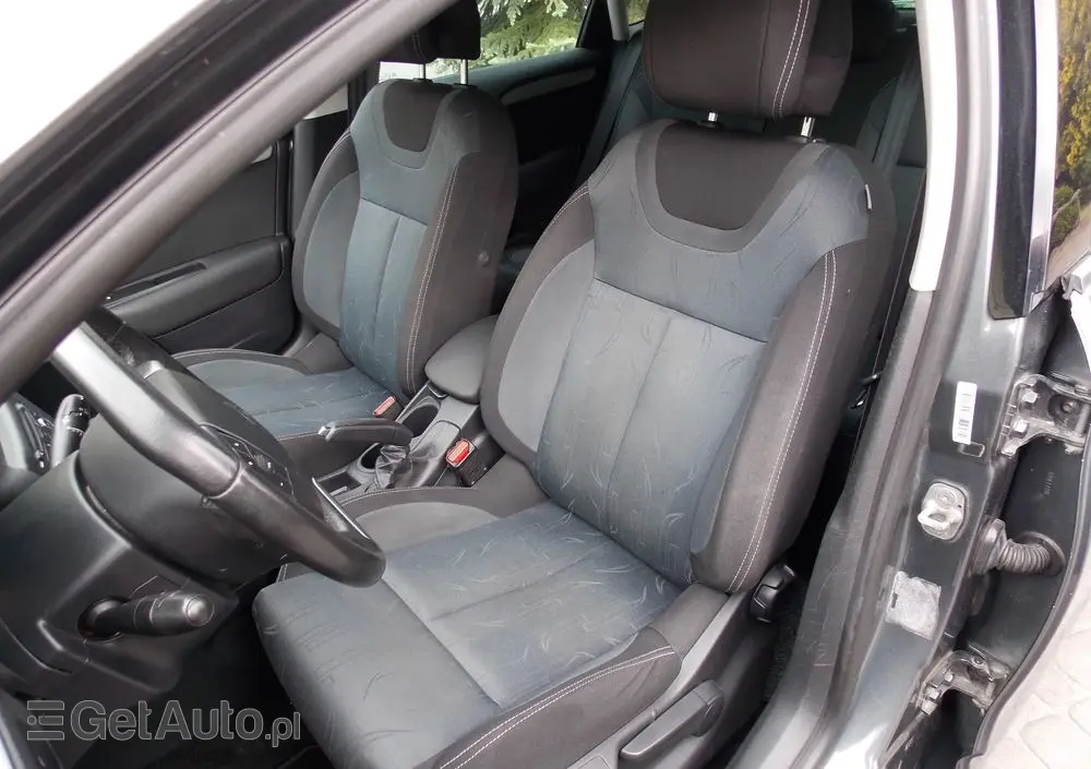 CITROËN C4 1.6 VTi Attraction