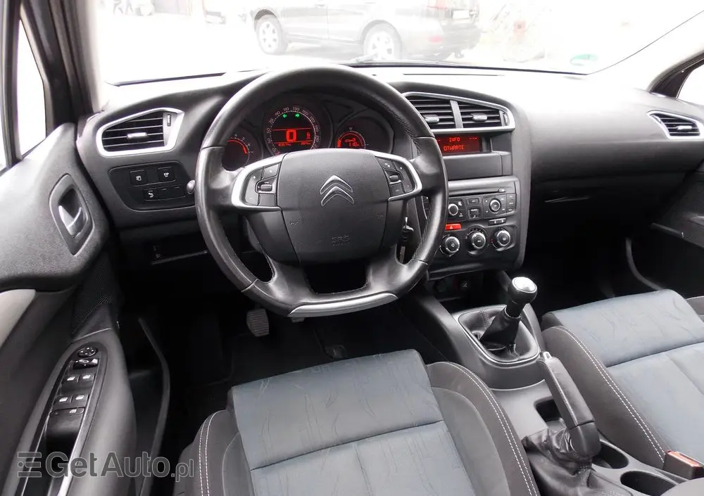 CITROËN C4 1.6 VTi Attraction
