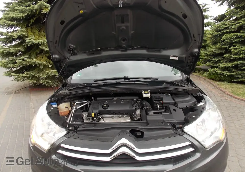 CITROËN C4 1.6 VTi Attraction