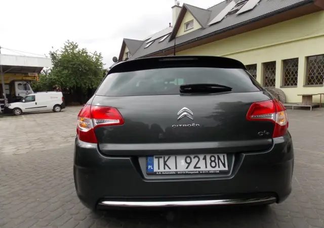 CITROËN C4 1.6 VTi Attraction