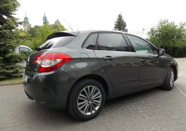 CITROËN C4 1.6 VTi Attraction