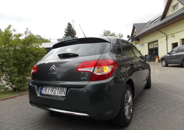 CITROËN C4 1.6 VTi Attraction