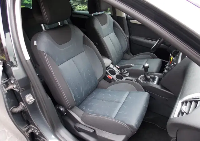 CITROËN C4 1.6 VTi Attraction