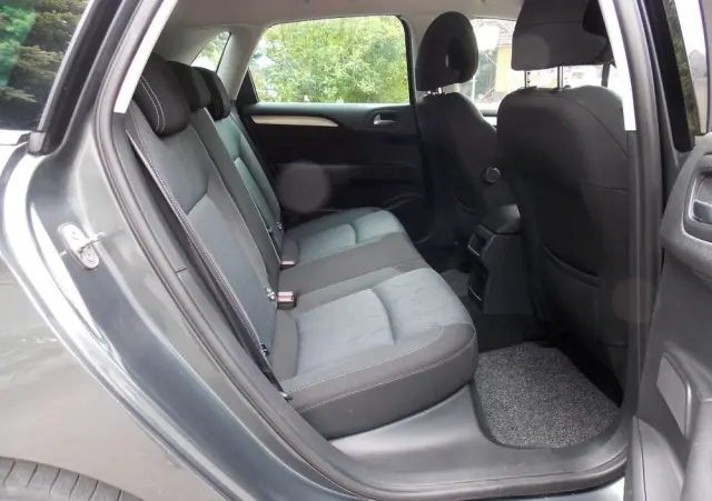 CITROËN C4 1.6 VTi Attraction