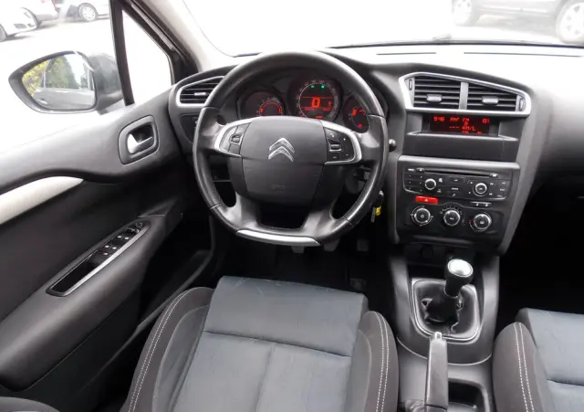 CITROËN C4 1.6 VTi Attraction