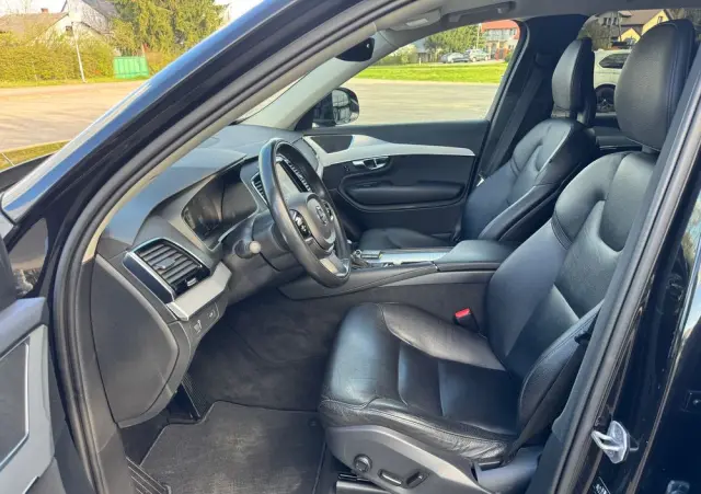 VOLVO XC 90 D5 AWD Geartronic Inscription