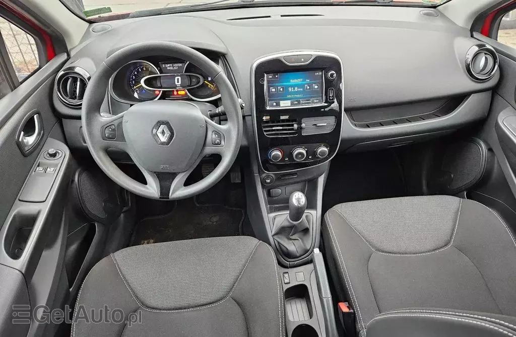RENAULT Clio 