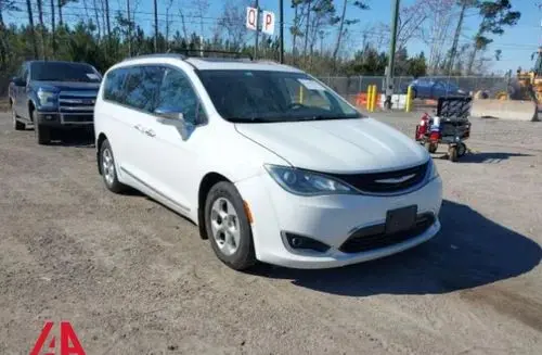 CHRYSLER Pacifica 
