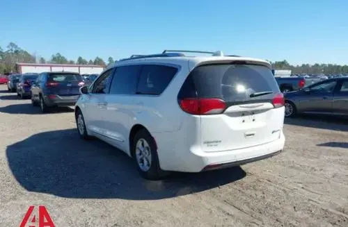CHRYSLER Pacifica 