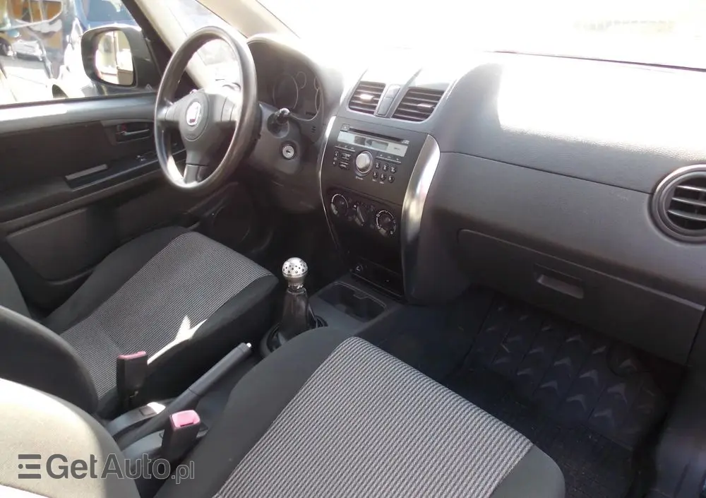 FIAT Sedici 1.6 16V 4x2 Easy