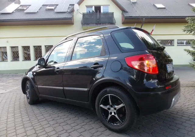 FIAT Sedici 1.6 16V 4x2 Easy