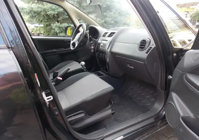 FIAT Sedici 1.6 16V 4x2 Easy