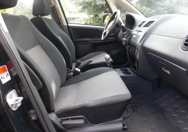 FIAT Sedici 1.6 16V 4x2 Easy