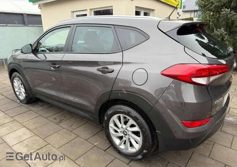 HYUNDAI Tucson 1.7 CRDI BlueDrive TourdePologne 2WD