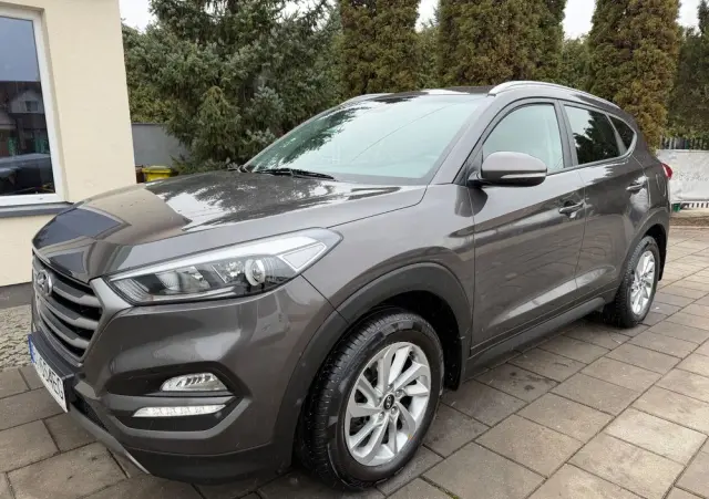 HYUNDAI Tucson 1.7 CRDI BlueDrive TourdePologne 2WD