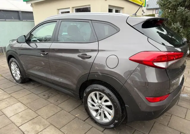 HYUNDAI Tucson 1.7 CRDI BlueDrive TourdePologne 2WD