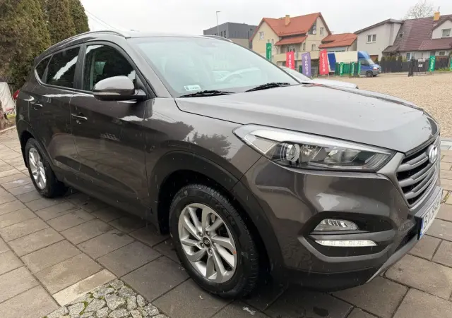 HYUNDAI Tucson 1.7 CRDI BlueDrive TourdePologne 2WD