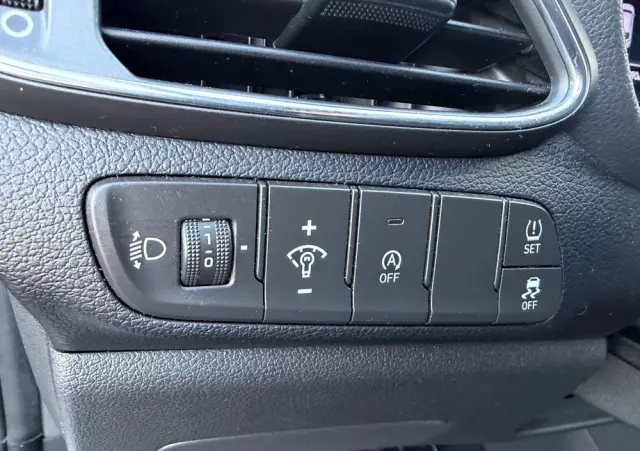 HYUNDAI Tucson 1.7 CRDI BlueDrive TourdePologne 2WD