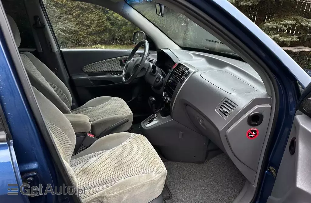 HYUNDAI Tucson 