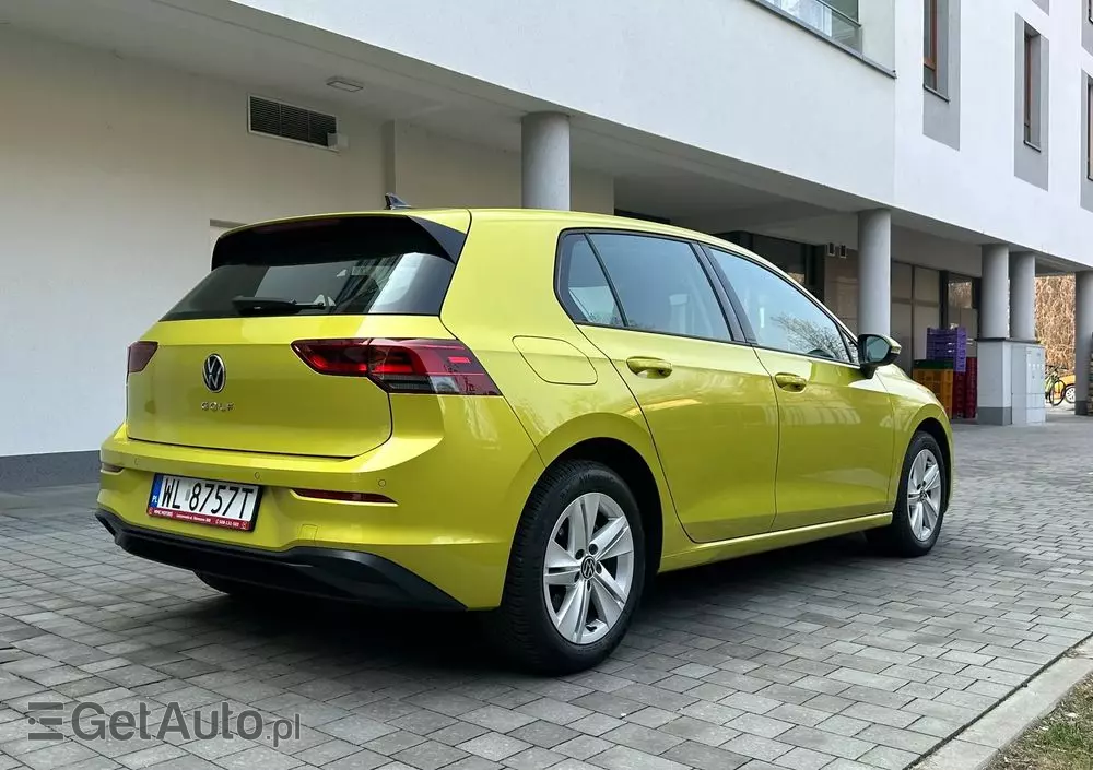VOLKSWAGEN Golf VIII 1.0 TSI Life