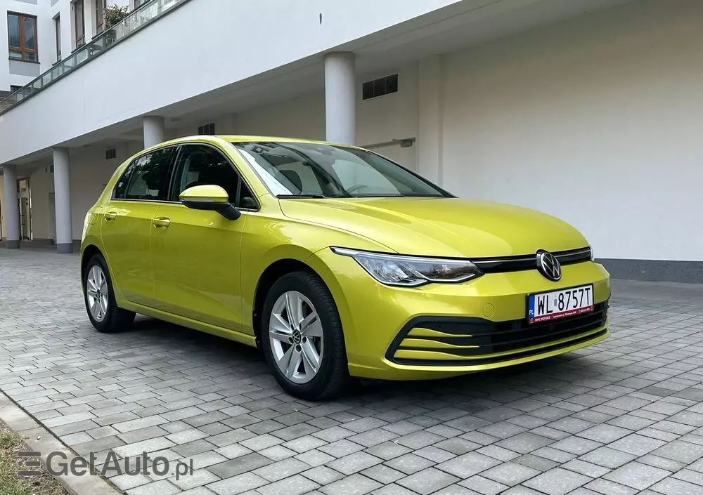 VOLKSWAGEN Golf VIII 1.0 TSI Life