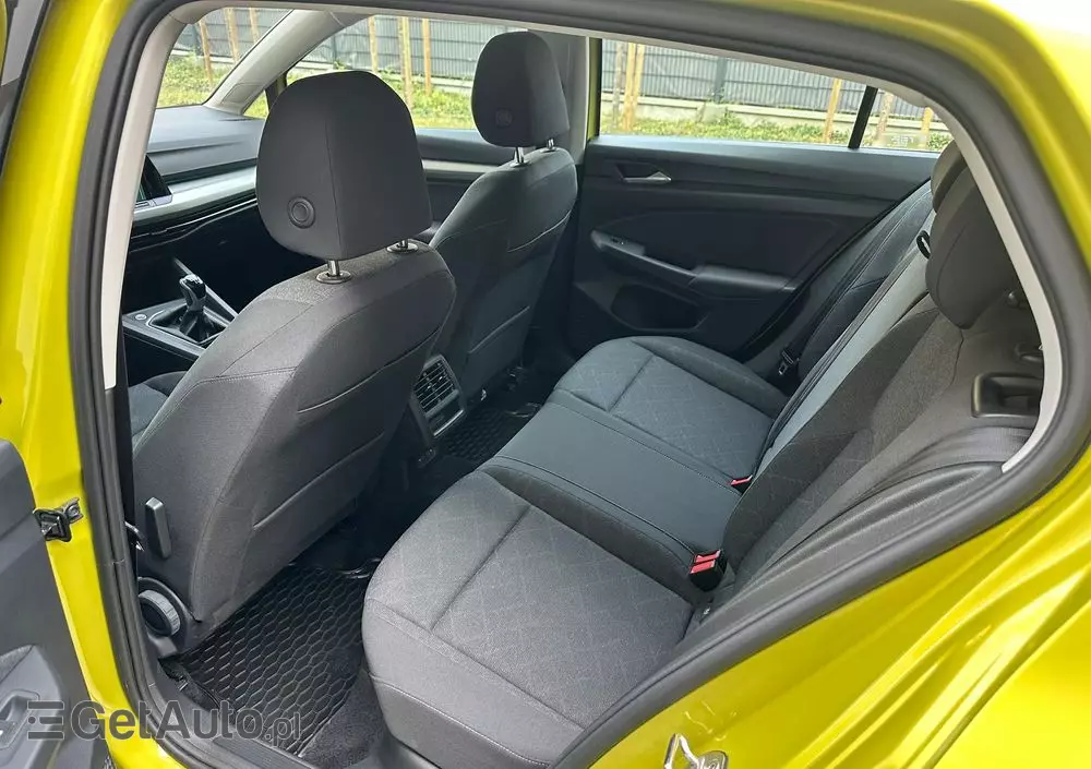 VOLKSWAGEN Golf VIII 1.0 TSI Life