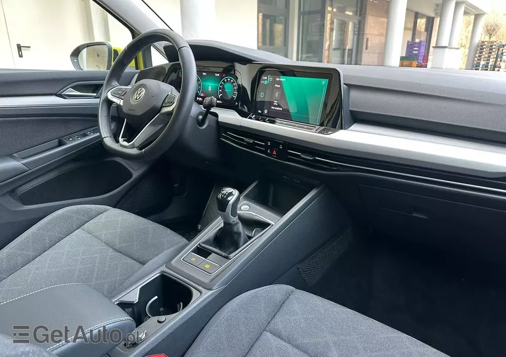 VOLKSWAGEN Golf VIII 1.0 TSI Life