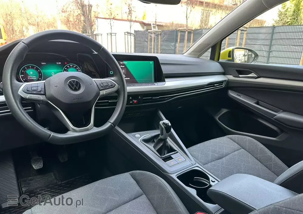 VOLKSWAGEN Golf VIII 1.0 TSI Life
