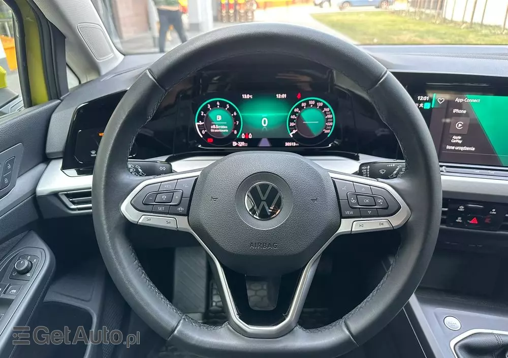 VOLKSWAGEN Golf VIII 1.0 TSI Life
